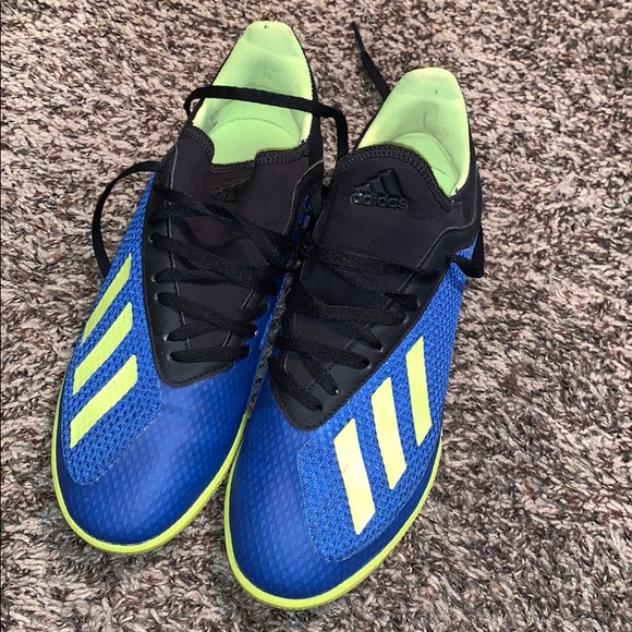 kids adidas indoor soccer shoes